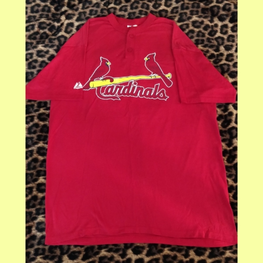 ⚾ A MLB Saint Louis Cardinals 2 button shirt! ⚾